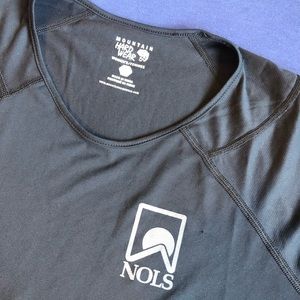 Mountain Hardwear black shirt M NWOT
